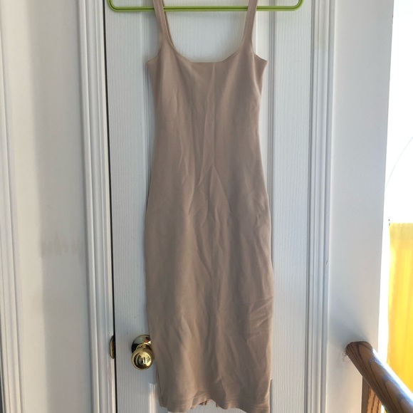 COPY - Midi Dress - Picture 1 of 6